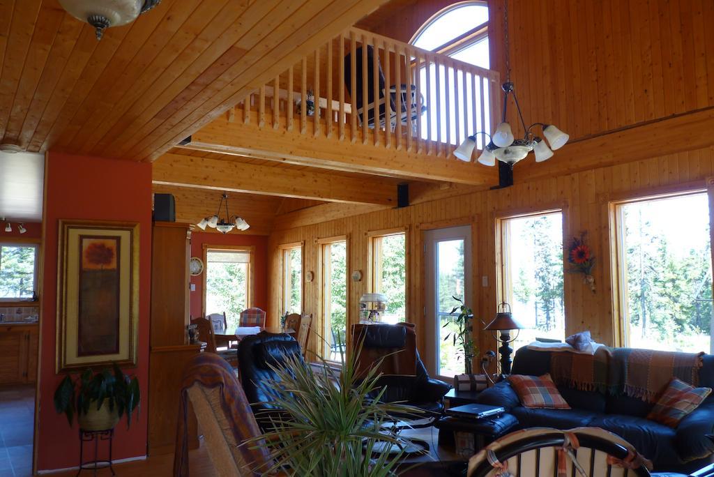 Bed and Breakfast Gite De La Riviere Chibougamau Exterior foto